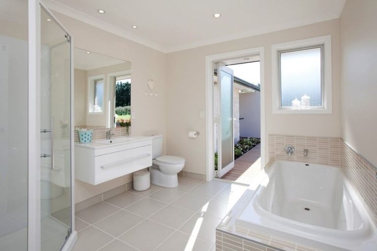 Photo of property in 728 Peak Road, Helensville, 0875