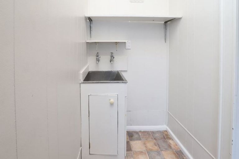 Photo of property in 2 Casey Avenue, Fairfield, Hamilton, 3214