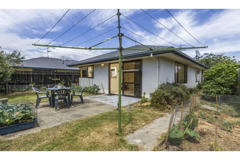 Photo of property in 2/48 Masefield Street, Stoke, Nelson, 7011