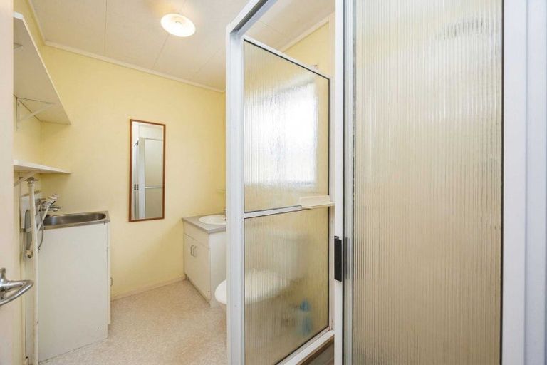 Photo of property in 10 Wi Pere Street, Manakau, Levin, 5573