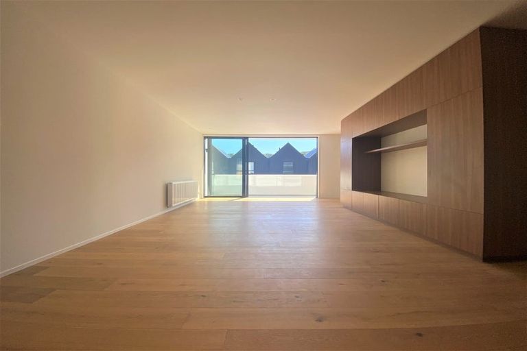 Photo of property in 7 Jean Caldwell Way, Island Bay, Wellington, 6023