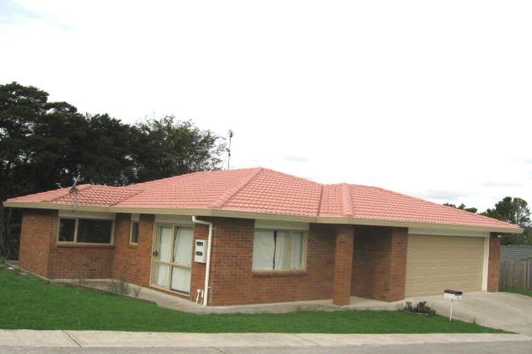 Photo of property in 4 Shah Place, Glen Eden, Auckland, 0602