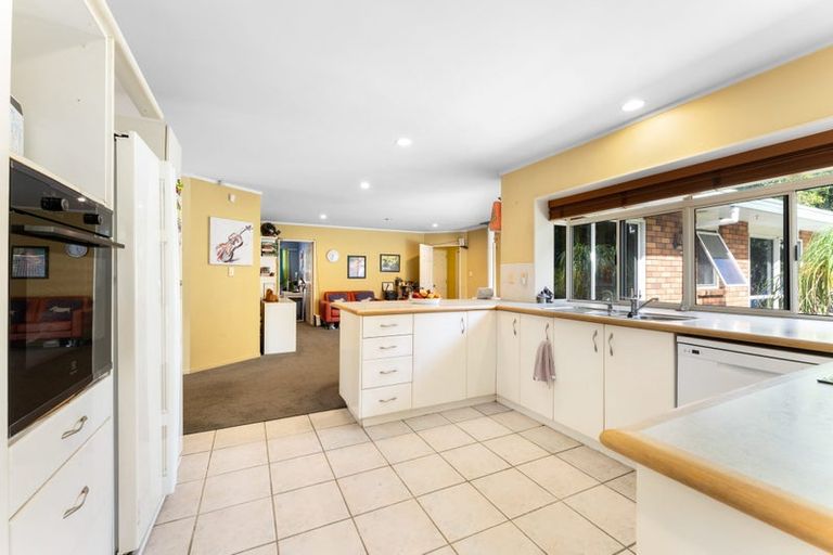 Photo of property in 4 Cloverfields Drive, Waimauku, 0812