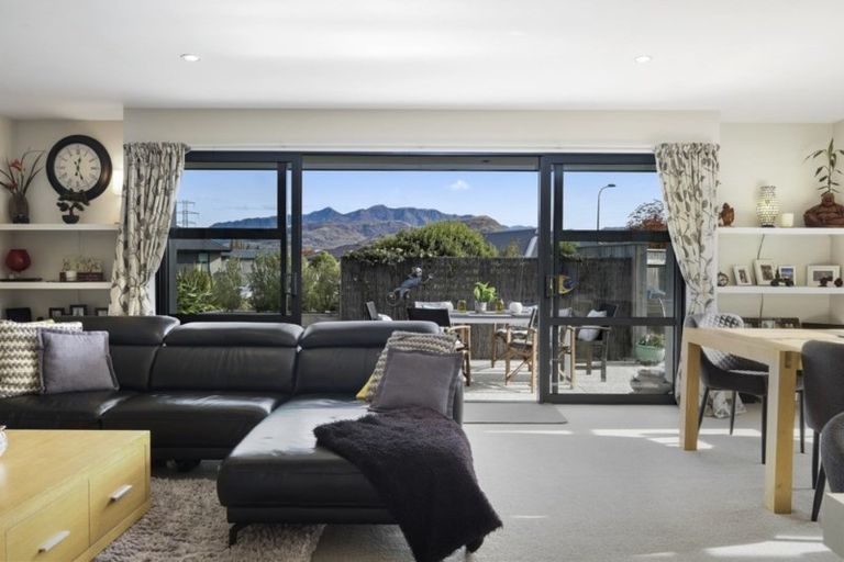 Photo of property in 9 Judge And Jury Drive, Lake Hayes, Queenstown, 9304