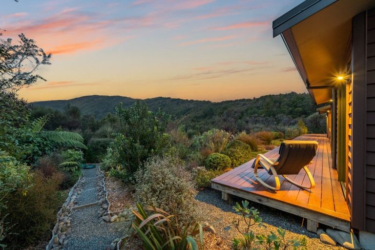 Photo of property in 34b Kenneth Gillies Way, Birchville, Upper Hutt, 5372