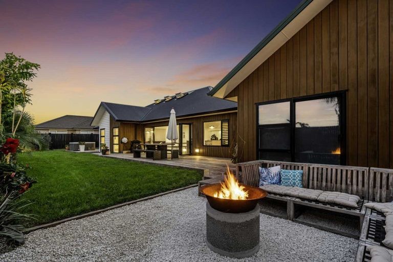 Photo of property in 8 Senecio Way, Papamoa Beach, Papamoa, 3118