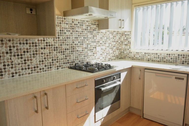 Photo of property in 4/29 Aeronautic Road, Takanini, 2112