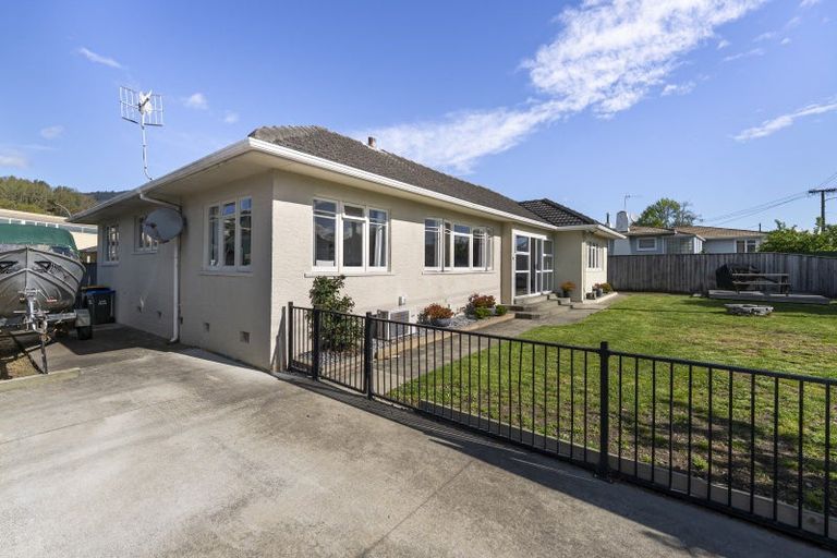 Photo of property in 5 Bledisloe Avenue, Stoke, Nelson, 7011