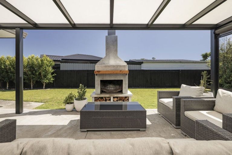 Photo of property in 61 Kane Road, Papamoa Beach, Papamoa, 3118