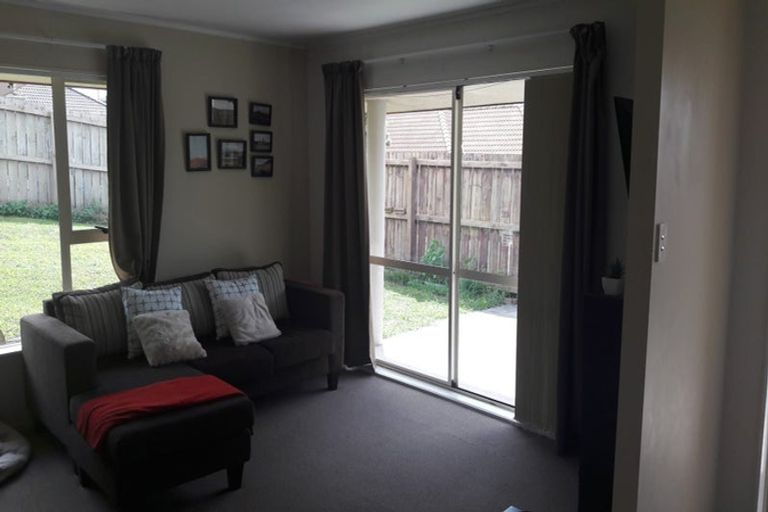 Photo of property in 6 Cretian Crescent, Henderson, Auckland, 0612