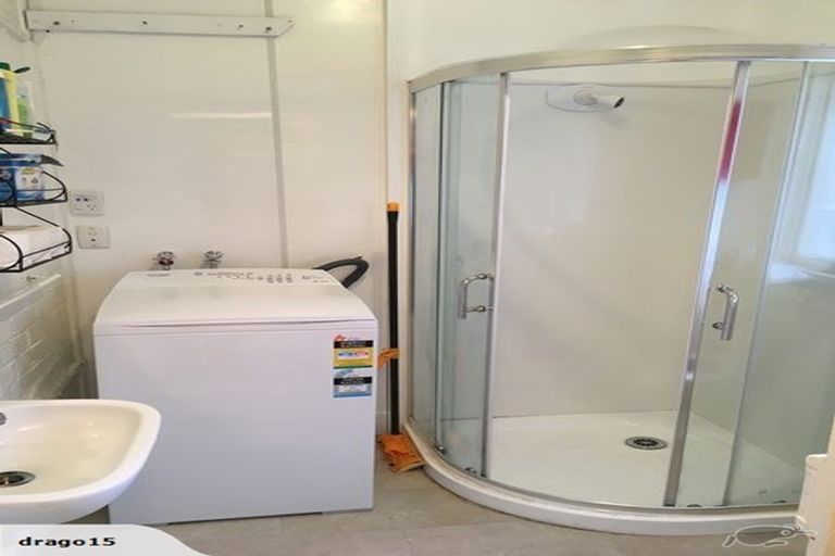 Photo of property in 77 Webb Street, Mount Cook, Wellington, 6011