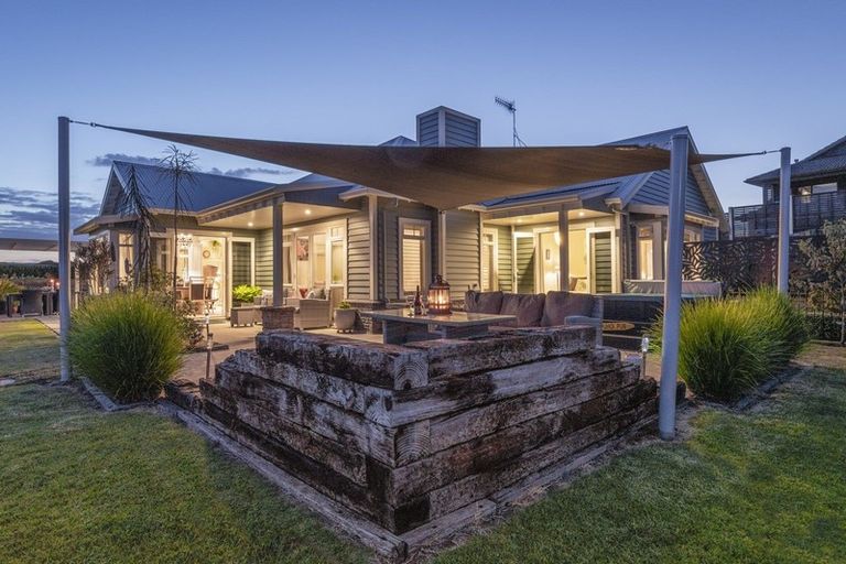 Photo of property in 15 Lynley Park Drive, Omokoroa, 3114