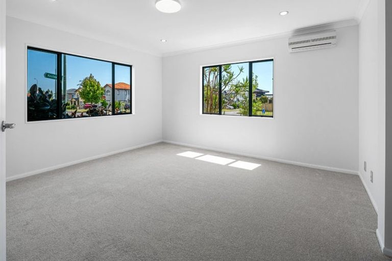 Photo of property in 35 Kestev Drive, Flat Bush, Auckland, 2016