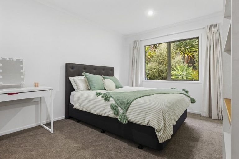Photo of property in 9r Jason Place, Pyes Pa, Tauranga, 3112