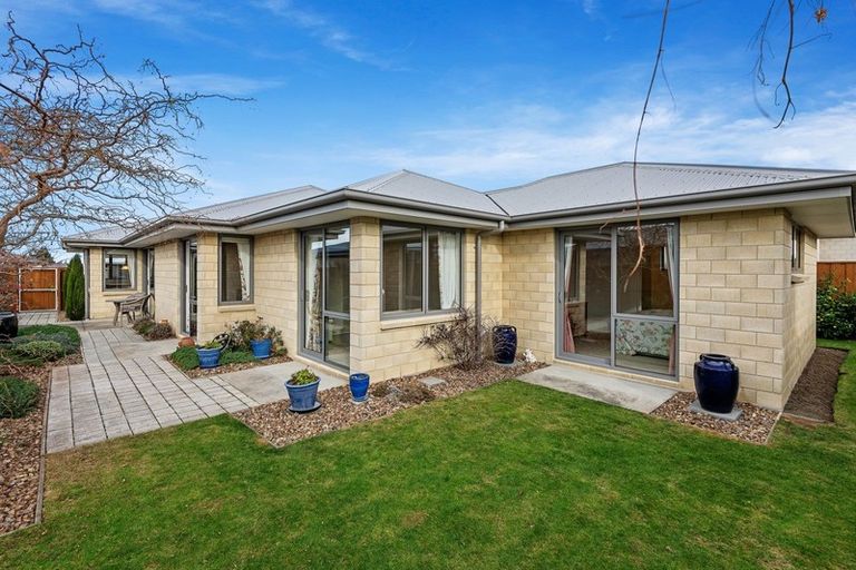 Photo of property in 39 Chandler Way, Rolleston, 7615