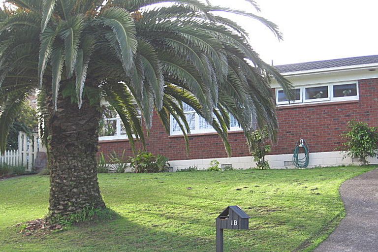 Photo of property in 2/1 Landop Terrace, Howick, Auckland, 2014