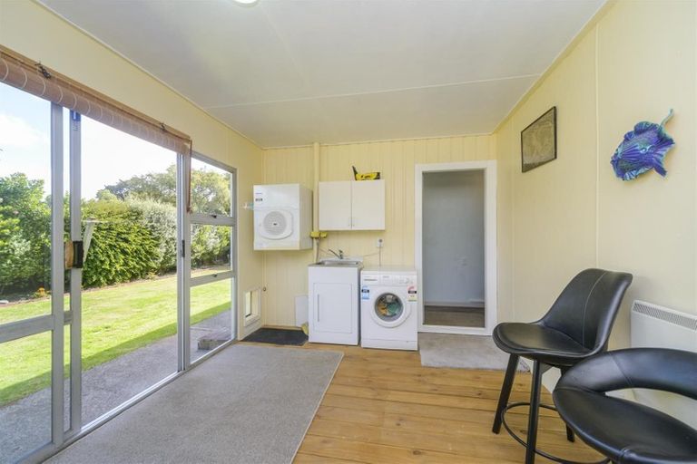 Photo of property in 9 Pain Street, Bulls, 4818