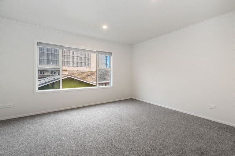 Photo of property in 12u4 Scotland Place, Hillcrest, Hamilton, 3216