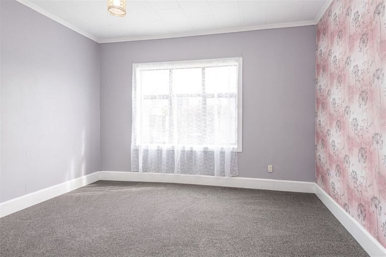 Photo of property in 106 Mackworth Street, Woolston, Christchurch, 8062