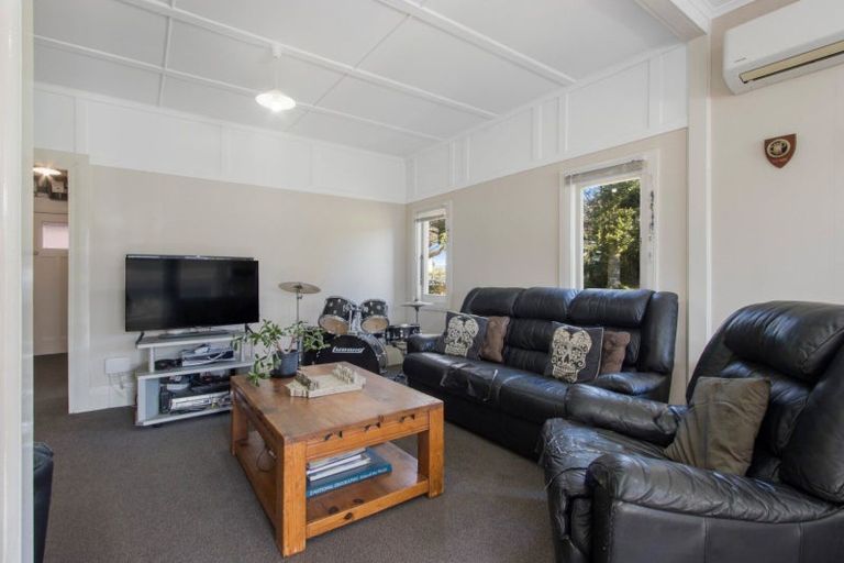Photo of property in 3 Tauranga Road, Waihi, 3610