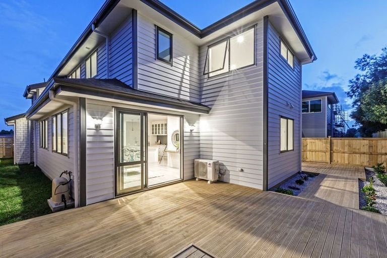 Photo of property in 22 Thomas Rielly Avenue, Hobsonville, Auckland, 0616