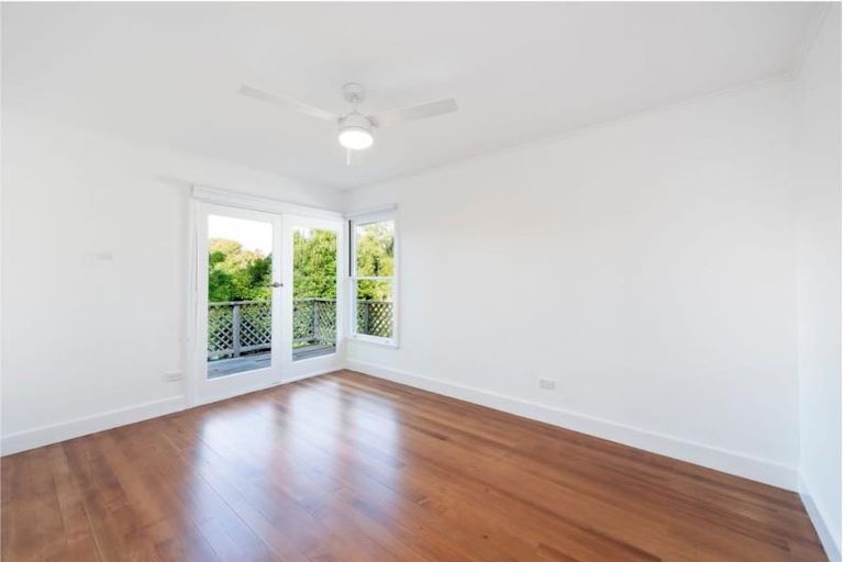 Photo of property in 59 Hanlon Crescent, Narrow Neck, Auckland, 0624