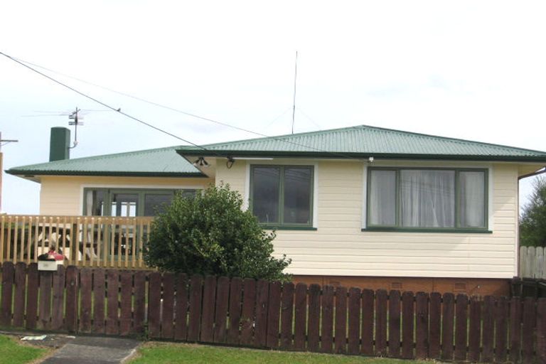 Photo of property in 26 Geordie Street, Henderson, Auckland, 0612