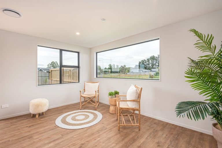 Photo of property in 18 Plover Avenue, Amberley, 7410