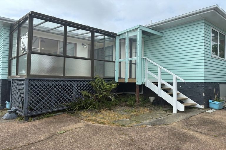 Photo of property in 130 Rosier Road, Glen Eden, Auckland, 0602