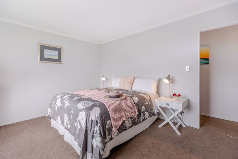 Photo of property in 5 Matthew Street, Waipawa, 4210