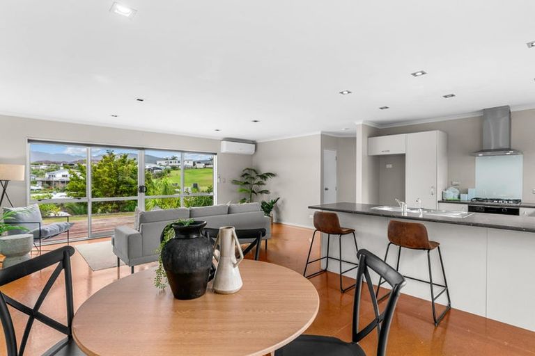 Photo of property in 48b Driftwood Place, Mangawhai Heads, Mangawhai, 0505