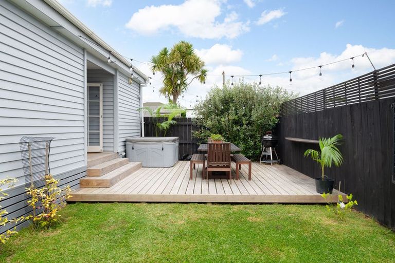 Photo of property in 77 Nixon Street, Hamilton East, Hamilton, 3216