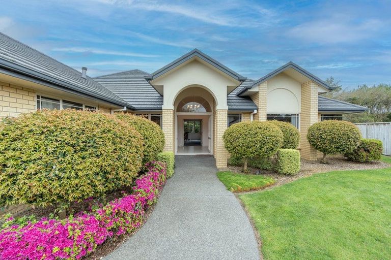 Photo of property in 17 Raungawari Drive, Huntington, Hamilton, 3210