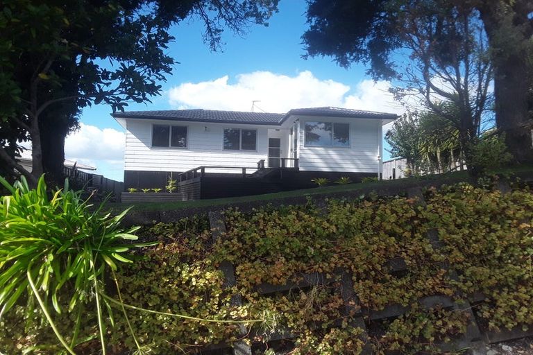 Photo of property in 10 Doone Place, Massey, Auckland, 0614