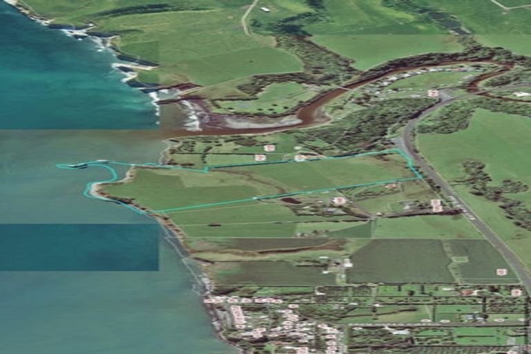 Photo of property in 1119 Main Road North, Onaero, Urenui, 4383