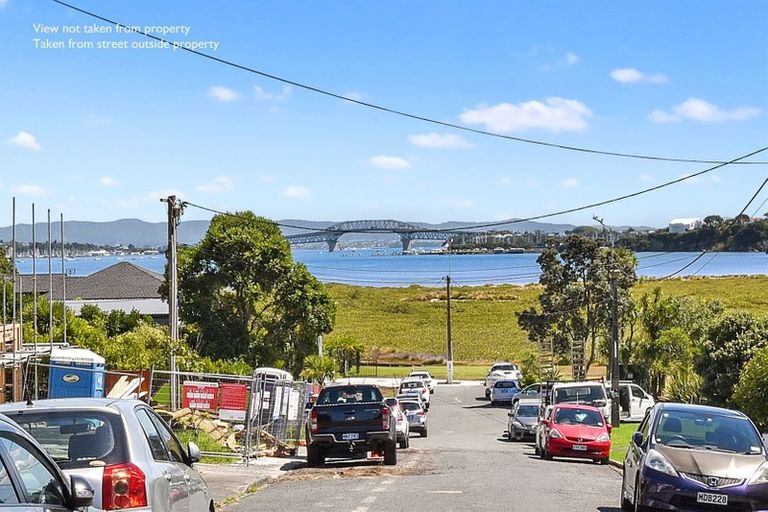 Photo of property in 37 Kawerau Avenue, Devonport, Auckland, 0624