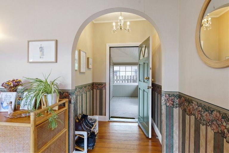 Photo of property in 72 Waerenga Road, Otaki, 5512