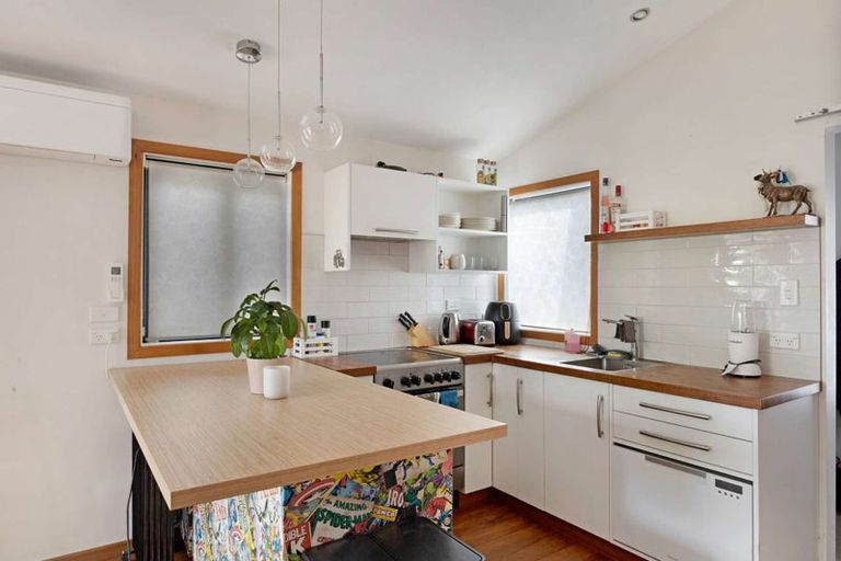 Photo of property in 40b Fitzroy Road, Fitzroy, New Plymouth, 4312