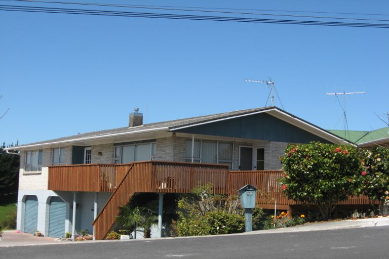 Photo of property in 28 Mcvie Road, Huntly, 3700