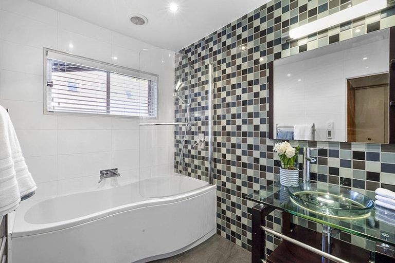 Photo of property in 21b Doralto Road, Frankleigh Park, New Plymouth, 4310