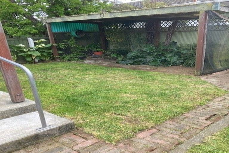 Photo of property in 220 Lyttelton Street, Spreydon, Christchurch, 8024