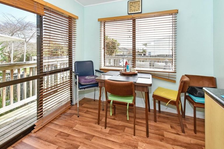 Photo of property in 40a Manuroa Road, Takanini, 2112