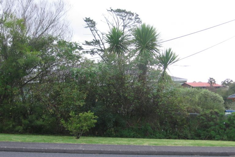 Photo of property in 1/11 Kamara Road, Glen Eden, Auckland, 0602