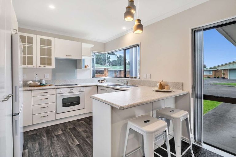 Photo of property in 1 Loader Place, Tawhero, Whanganui, 4501