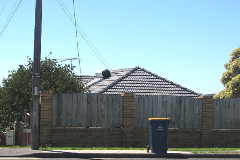 Photo of property in 121 Forrest Hill Road, Forrest Hill, Auckland, 0620