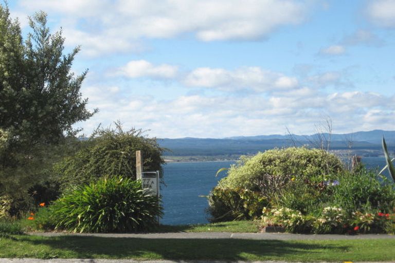 Photo of property in 77 Wakeman Road, Acacia Bay, Taupo, 3330