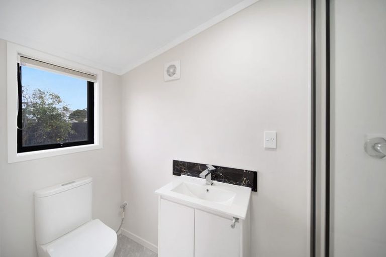 Photo of property in 15 Mayflower Close, Mangere East, Auckland, 2024