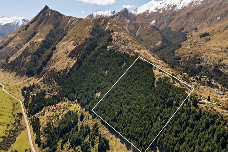 Photo of property in 105 Alpine Retreat Road, Ben Lomond, Queenstown, 9371