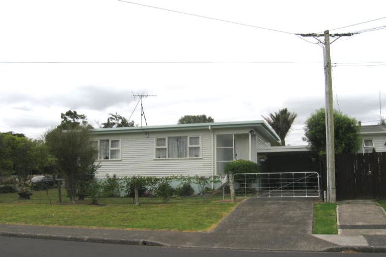 Photo of property in 4/2 Tiri Tiri Road, Birkdale, Auckland, 0626