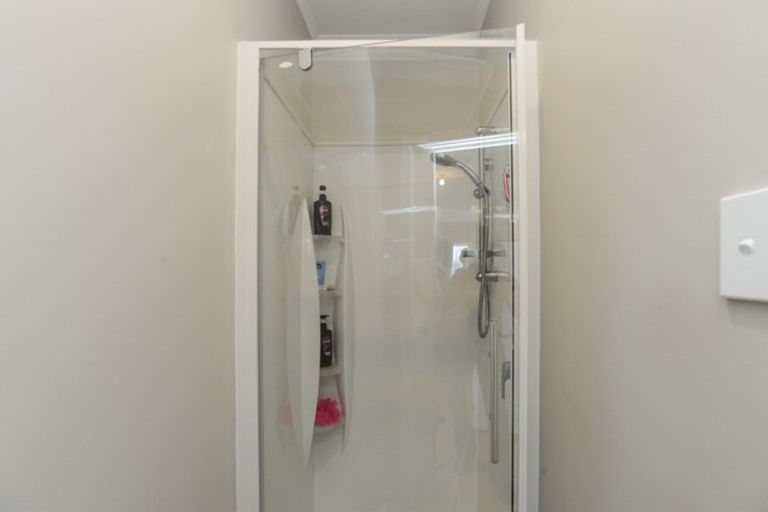 Photo of property in 4 Elizabeth Place, Clive, 4102